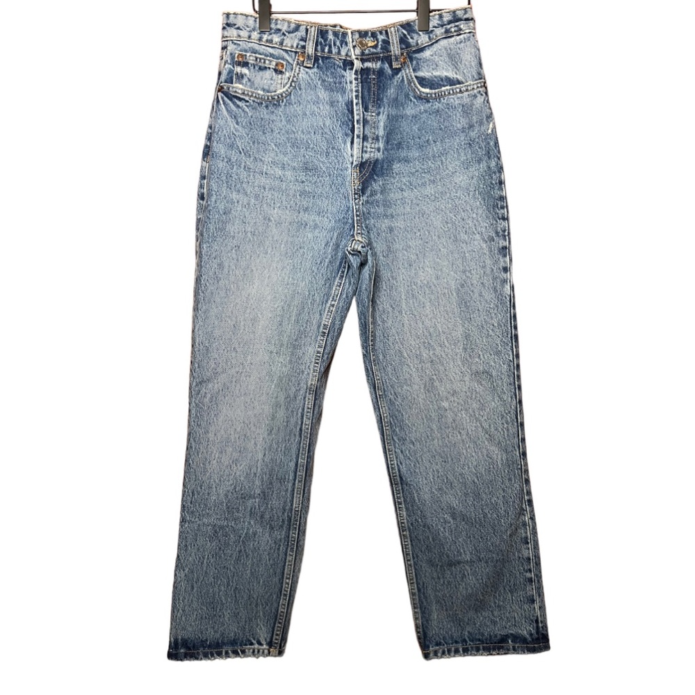 LIKE NEW Zara High Waist Button‎ Fly Tapered Straight Leg Jean Size 6